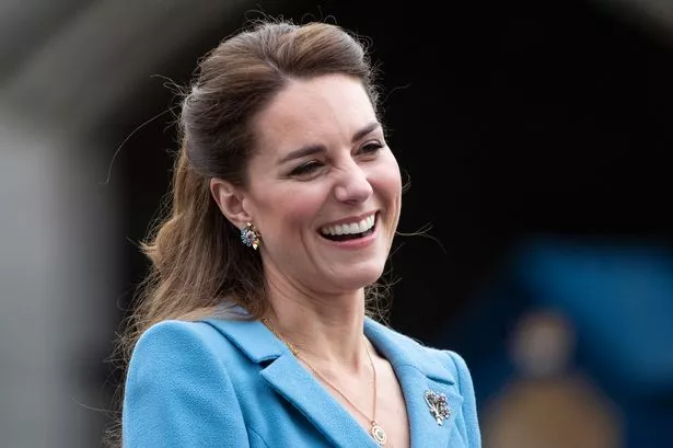 Kate Middleton full name, date of birth, age, place of birth, citizenship, origin, occupation, spouse, website, page handles, net worth.